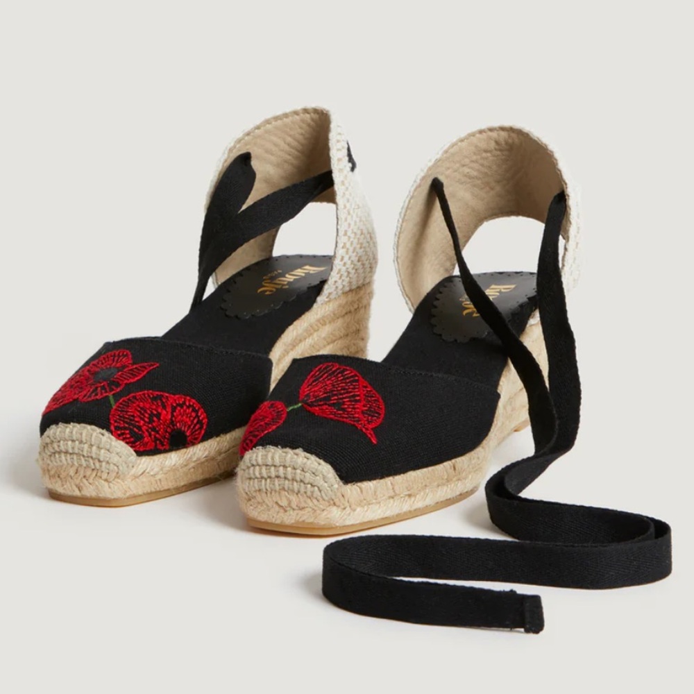 Round Poppy Espadrille Wedges